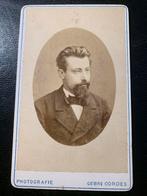 cdv carte de visite Gebr Cordes Bolsward Sneek 1879, Verzamelen, Verzenden, Foto, Klederdracht, Zo goed als nieuw
