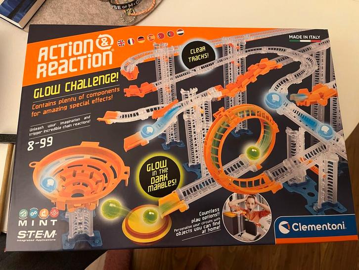 Clementoni Glow Knikkerbaan - Action & Reaction, Kinderen en Baby's, Speelgoed | Bouwstenen, Zo goed als nieuw, Overige merken