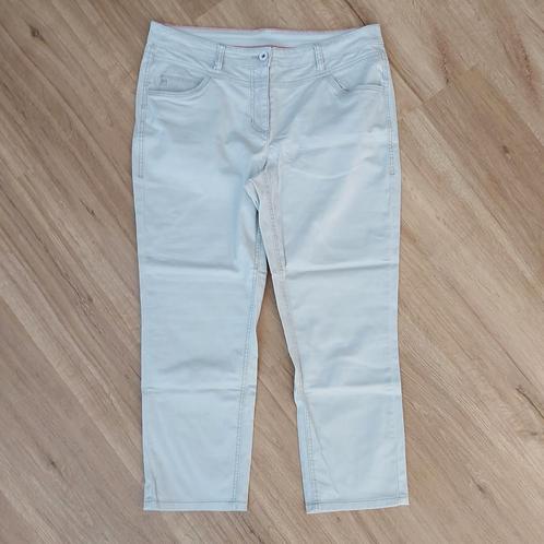 Cecil driekwart jeans broek, lichtbeige maat 31 Janet 24inch, Kleding | Dames, Broeken en Pantalons, Zo goed als nieuw, Maat 38/40 (M)