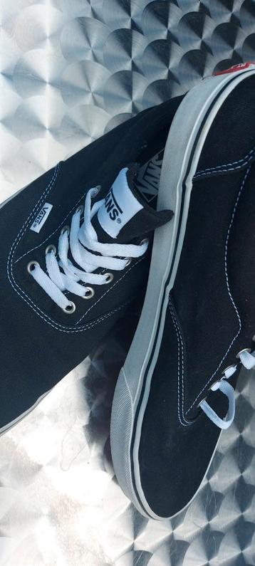 vans 47 zwart beschikbaar voor biedingen