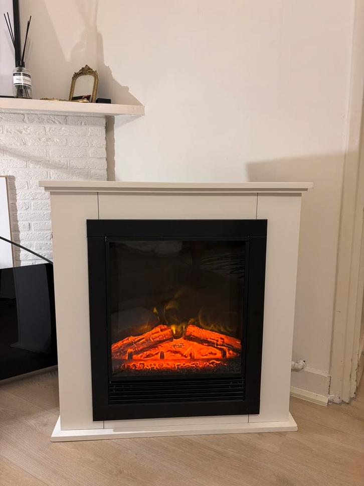 Elektrische Sierkachel incl ombouw, Huis en Inrichting, Haarden, Zo goed als nieuw, Elektrische haard, Ophalen