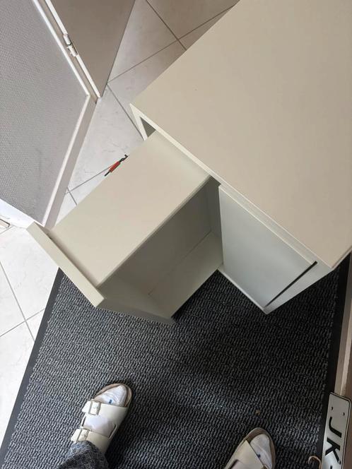 Te koop. Laden kastje. Wit. Van Ikea. Twee laden, Huis en Inrichting, Slaapkamer | Nachtkastjes, Zo goed als nieuw, Minder dan 55 cm