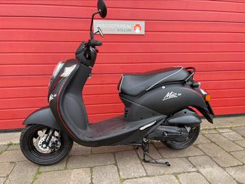 Nieuwstaat Sym mio  45 km slecht 1450km  Bj 2017 1e eigenaar beschikbaar voor biedingen