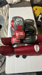 Kickbox handschoenen en been beschermers, Sport en Fitness, Vechtsporten en Zelfverdediging, Maat XS of kleiner, Ophalen of Verzenden