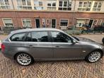BMW 3-Serie 2.0 318 I Touring 2011 Grijs Luxury Edition, Achterwielaandrijving, Zwart, Leder, Stationwagon