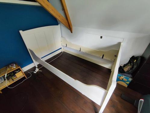Landelijk bed 127x209cm (inclusief matras 120x200), Huis en Inrichting, Slaapkamer | Bedden, Gebruikt, 140 cm, 200 cm, Hout, Ophalen