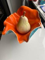 Decoratieve schaal van keramiek, Porselein of Keramiek, Schaal, Ophalen of Verzenden, Zo goed als nieuw