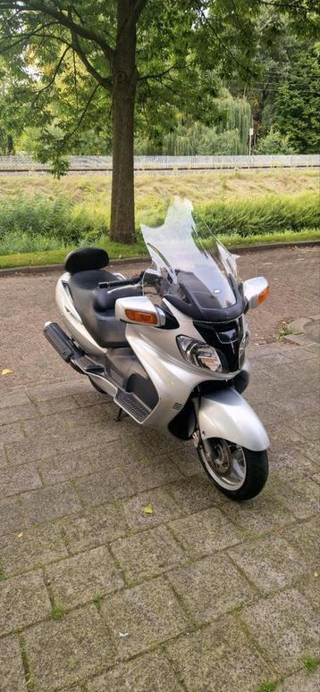 Suzuki Burgman 650 bouwjaar 2003 beschikbaar voor biedingen