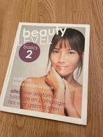 Boek beauty level basics 2, Ophalen of Verzenden, Beta, Zo goed als nieuw, MBO