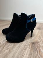 Elegante zwarte suede hakken maat 41, Kleding | Dames, Schoenen, Zwart, Lage of Enkellaarzen, Ophalen of Verzenden, Zo goed als nieuw