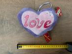 Nieuw lila en rood pluche kussen LOVE 20cm, Ophalen, Nieuw, Kleed of Kussen