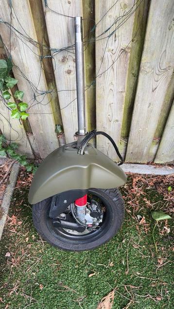 Vespa sprint IGET Voorvork RECHTGARANTIE beschikbaar voor biedingen