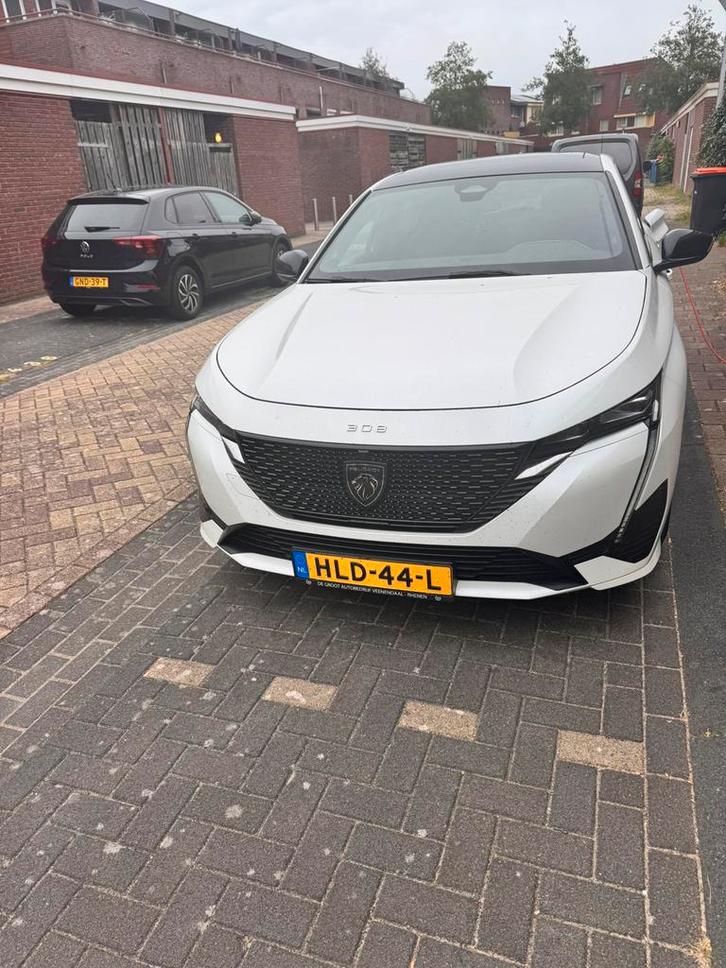 Peugeot 308 GT 1.6 Hybrid 225pk E-eat8 2022 PARELMOER Wit, Auto's, Peugeot, Particulier, 360° camera, ABS, Achteruitrijcamera