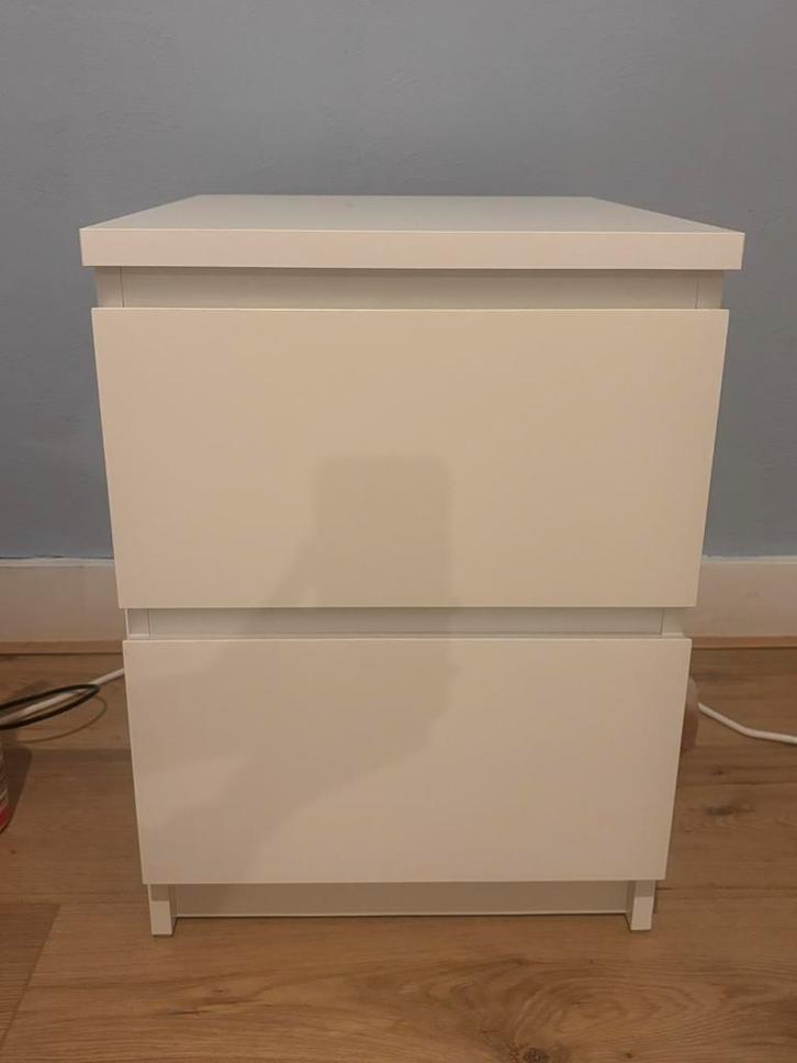 ikea malm nachtkast, Huis en Inrichting, Slaapkamer | Nachtkastjes, Zo goed als nieuw, Minder dan 55 cm, Minder dan 45 cm, Ophalen