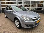 Opel ASTRA 1.8 EXECUTIVE / AUTOMAAT / LAGE KMS! / AIRCO / CR, Auto's, Opel, Gebruikt, 4 cilinders, 1210 kg, 1796 cc