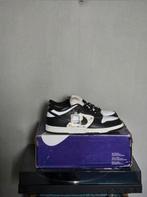 Nike Dunk SB Low x Supreme - Maat 42.5, Zwart, Nike, Ophalen of Verzenden, Sneakers of Gympen