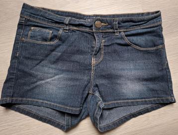 Korte stretch spijkerbroek MIM 36/S. beschikbaar voor biedingen