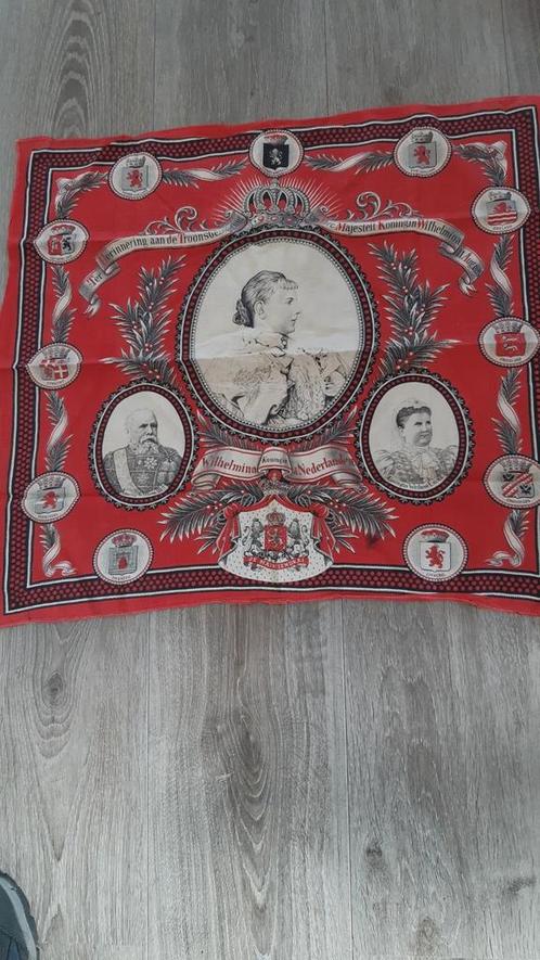 Herdenkingsdoek inhuldeging Koningin Wilhelmina 1898, Verzamelen, Koninklijk Huis en Royalty, Zo goed als nieuw, Overige typen