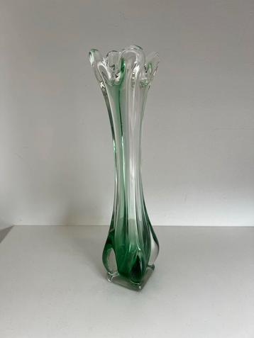 Mooie Murano vaas groen, 28cm beschikbaar voor biedingen