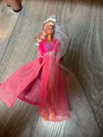 Vintage Hasbro Sindy Barbie barbiepop pop roze jurk sluier, Ophalen of Verzenden, Zo goed als nieuw, Fashion Doll