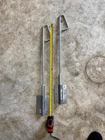 1 Staartgrendel - 600 mm - Verzinkt 4:00€ beschikbaar voor biedingen
