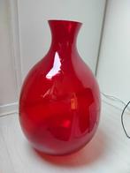 Grote rode vaas - glas - 50 cm., Huis en Inrichting, Ophalen, Gebruikt, 50 tot 75 cm, Glas