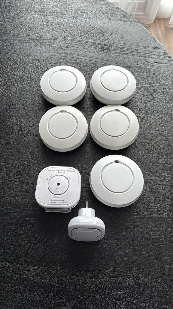 Elro connects brandmelders koppelbaar, Doe-het-zelf en Verbouw, Alarmsystemen, Gebruikt, Detector, Sensor of Melder, Rook, Afstandsbediening
