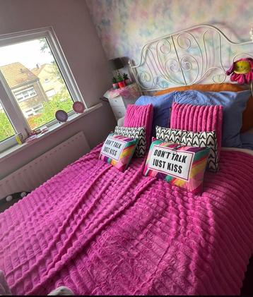 Bed 140