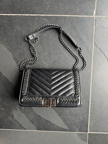 Middelgrote Zwarte Handtas beschikbaar voor biedingen