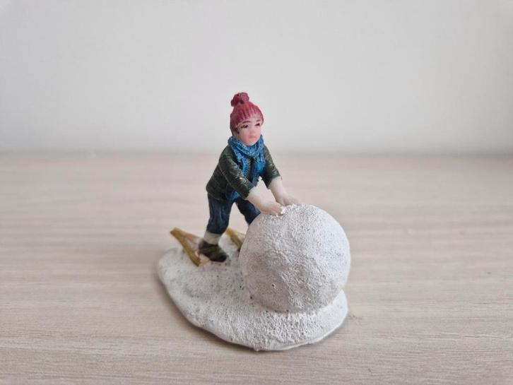 Luville - Kind Rolt Sneeuwbal Figuur, Diversen, Kerst, Zo goed als nieuw, Ophalen of Verzenden