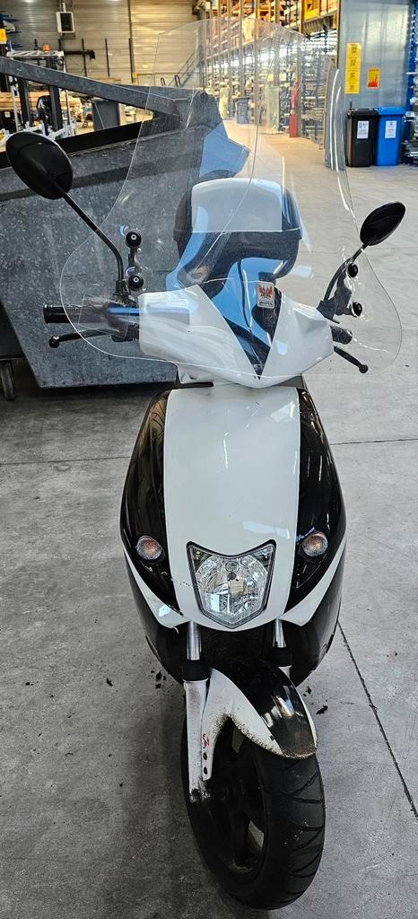 Govecs Go! S2.4, nu 1000 Euro!!!!, Fietsen en Brommers, Snorfietsen en Snorscooters, Zo goed als nieuw, Overige merken, Elektrisch