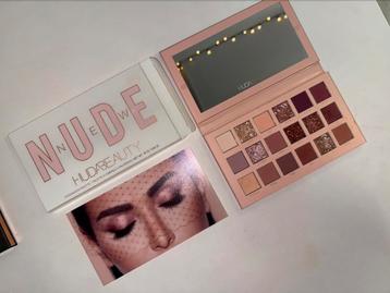 Huda Beauty nude palette beschikbaar voor biedingen