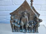Zwaar bronzen huis met mensen, Ophalen of Verzenden