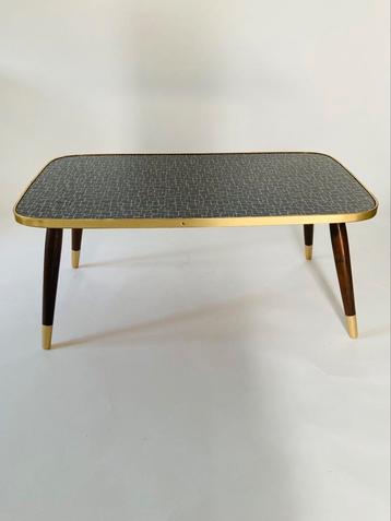 Vintage bijzettafeltje, retro salontafel beschikbaar voor biedingen