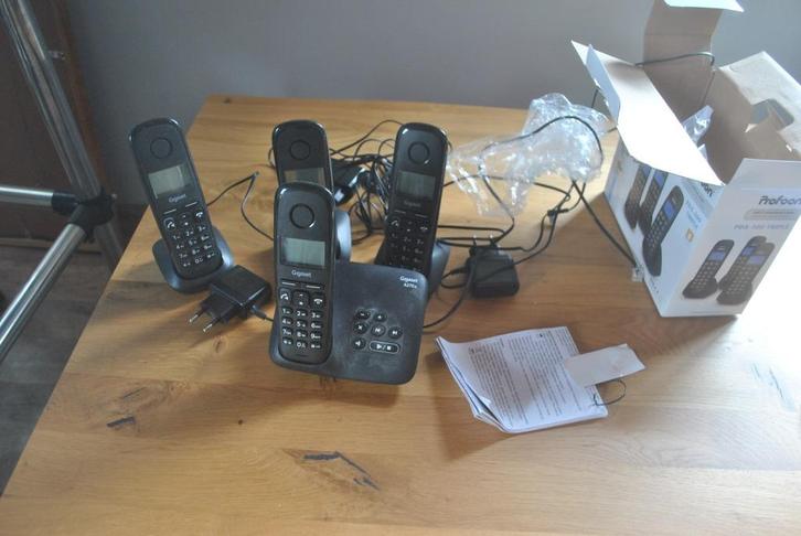 Telefoon, Profoon gigaset A270a + PDX-300 triple, Telecommunicatie, Vaste telefoons | Handsets en Draadloos, Gebruikt, 4 handsets of meer