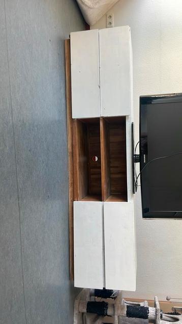 Tv kast(ZSM OPHALEN)