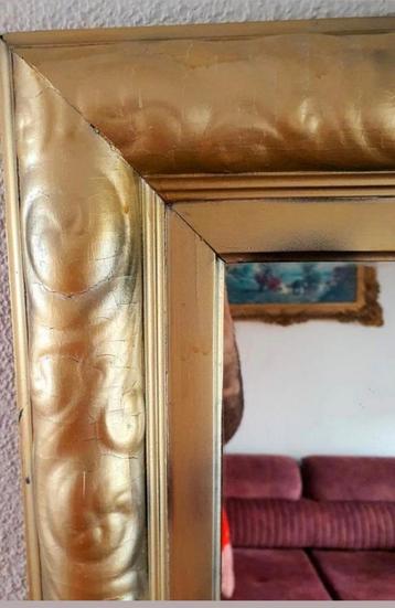 Grote spiegel 110 c.m bij 60 beschikbaar voor biedingen