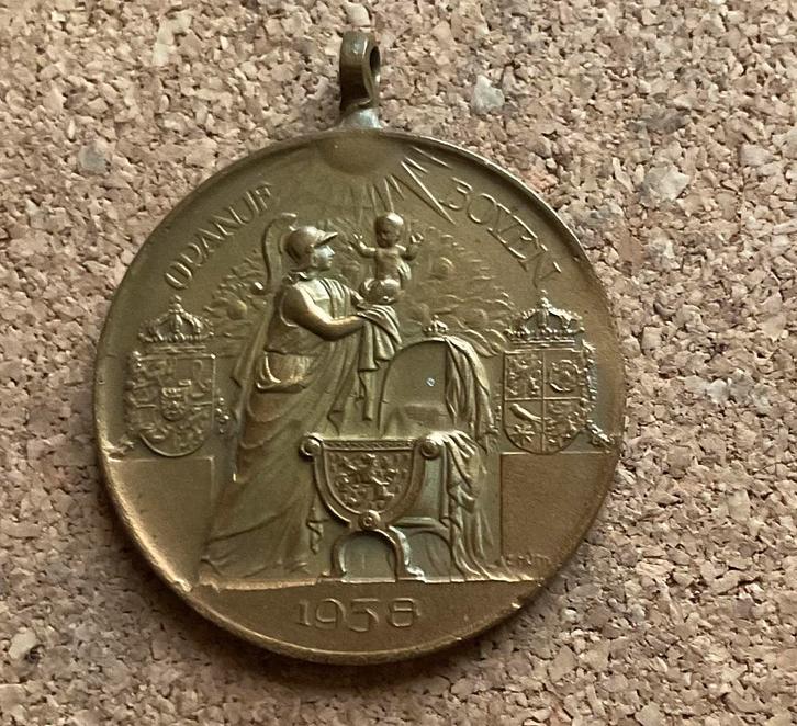 Draag Medaille - ORANJE BOVEN 1958, Postzegels en Munten, Penningen en Medailles, Overige materialen, Nederland, Ophalen of Verzenden