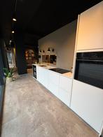 KVIK Mano - showroom keuken - 345 cm - wijnkoeler - bosch, Huis en Inrichting, Keuken | Complete keukens, Ophalen, Wit, Nieuw