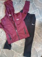 Trainingspak 128, Meisje, Sport- of Zwemkleding, Ophalen of Verzenden, Zo goed als nieuw