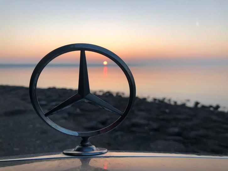 Mercedes- Benz 190-Serie 2.5 D AUT 1989 Grijs, Auto's, Mercedes-Benz, Particulier, 190-Serie, Diesel, Sedan, Automaat, Geïmporteerd