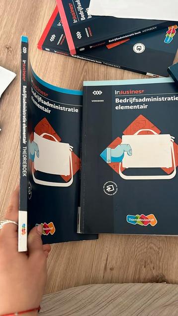 Bedrijfsadministratie Elementair beschikbaar voor biedingen