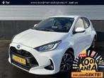 Toyota Yaris 1.5 Hybrid Dynamic Nieuw geleverd, 1e eigenaar, Gebruikt, Euro 6, Wit, Bedrijf
