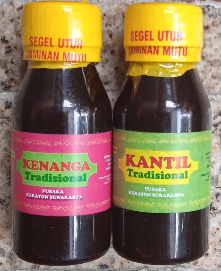 Keris olie, minyak keris, Antiek en Kunst, Kunst | Niet-Westerse kunst, Ophalen of Verzenden