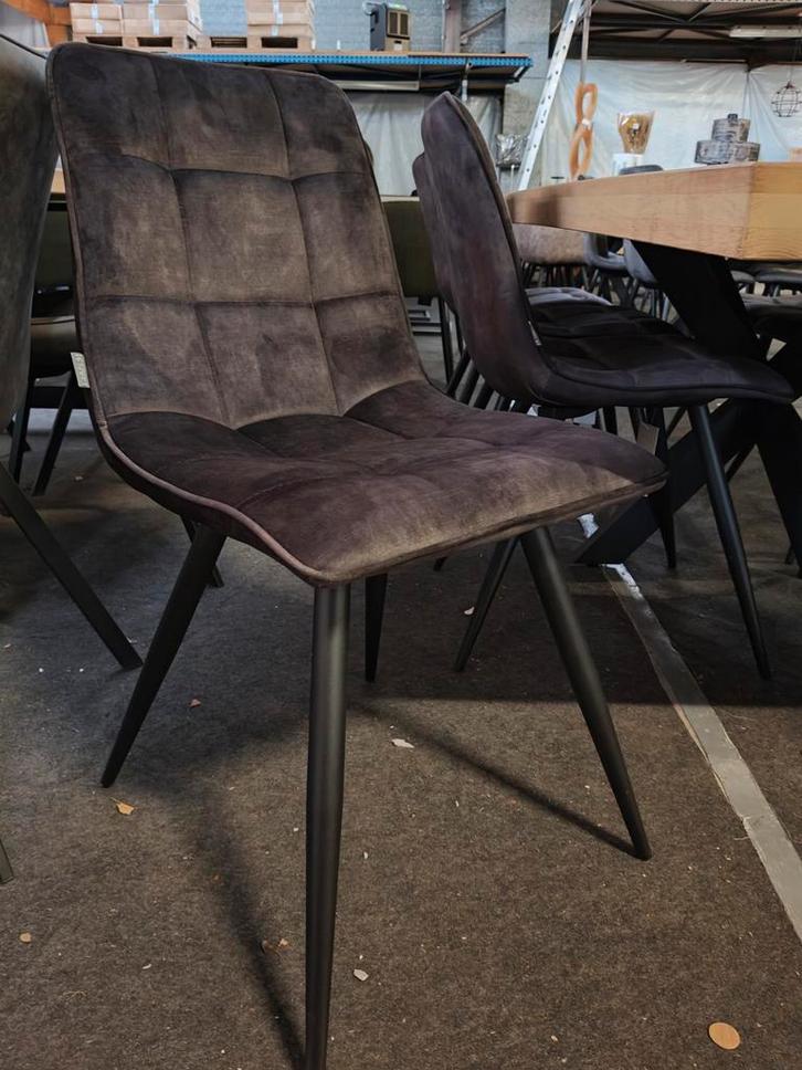 Stoel (outlet), Huis en Inrichting, Stoelen, Nieuw, Vijf, Zes of meer stoelen, Zwart, Ophalen