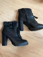 Splinternieuwe hoge laarsjes van R2 maat 42 - Modern en hip, Zwart, Lage of Enkellaarzen, Nieuw, Ophalen of Verzenden