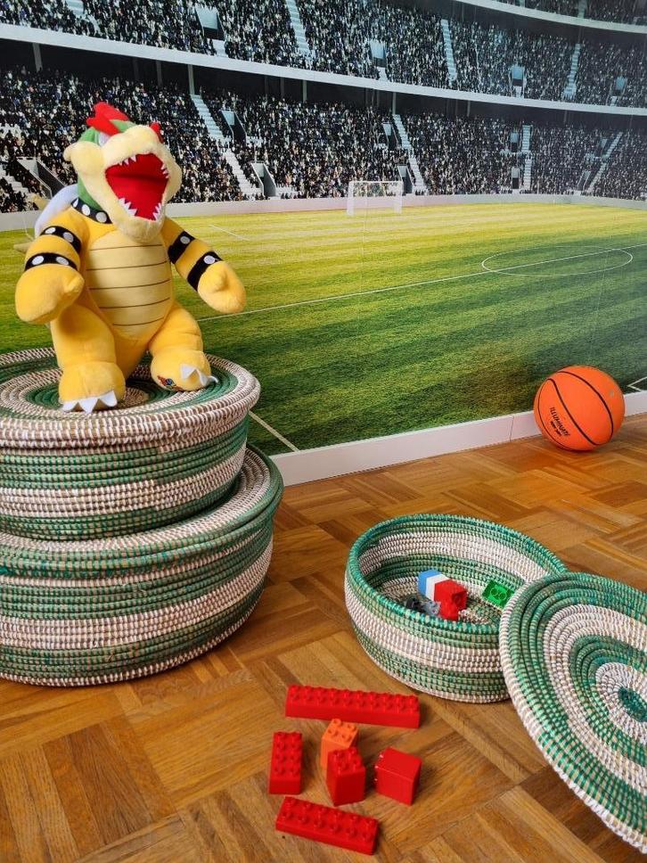 set van 3 groen witte afrikaanse zeegras manden, Huis en Inrichting, Woonaccessoires | Schalen en Manden, Rond, Riet, Verzenden