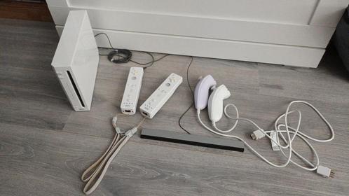 Wii spelcomputer incl. balance board, Spelcomputers en Games, Spelcomputers | Nintendo Wii, Gebruikt, Met 2 controllers, Met games
