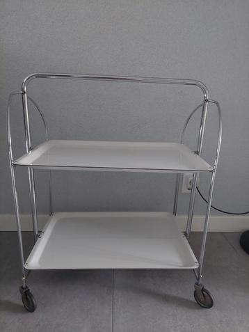 Oldskool theewagentje beschikbaar voor biedingen