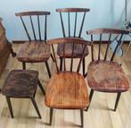 4 houten stoelen en een kruk, Ophalen, Gebruikt, Bruin